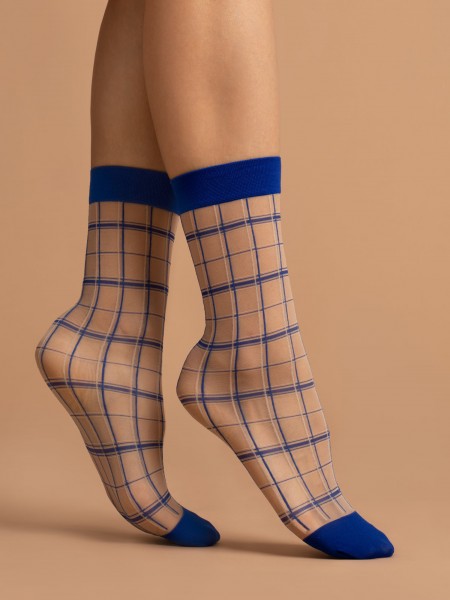 Fiore - 15 denier ankle socks with plaid pattern in contrast colour